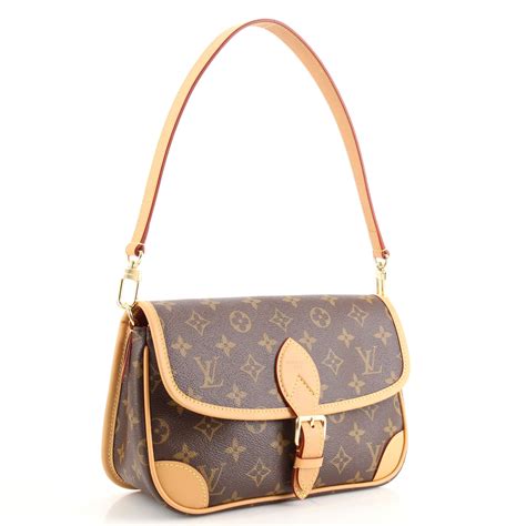 louis vuitton vintage pochette bag|louis vuitton diane bag.